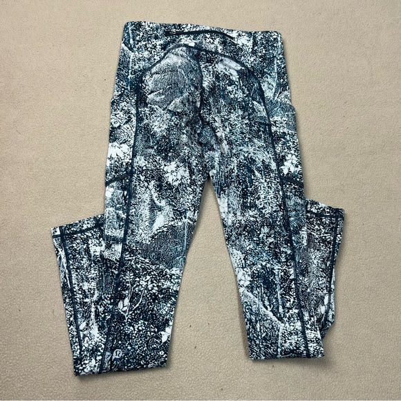 Lululemon Speed Up Tight *Full-On Luxtreme 28" Wildwood Multi Size 4 - Picture 4 of 6